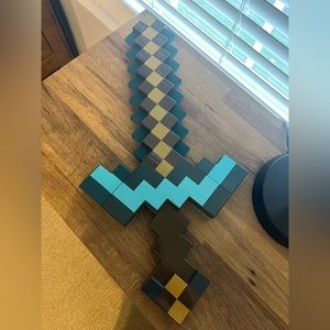 Minecraft Transforming Sword Pickaxe